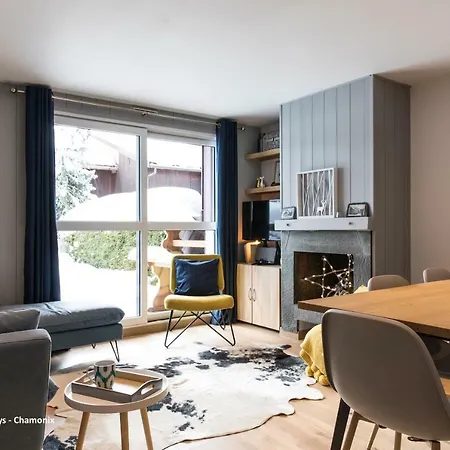 Chloe Apartman *