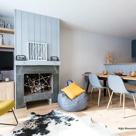 Chloe Apartman *